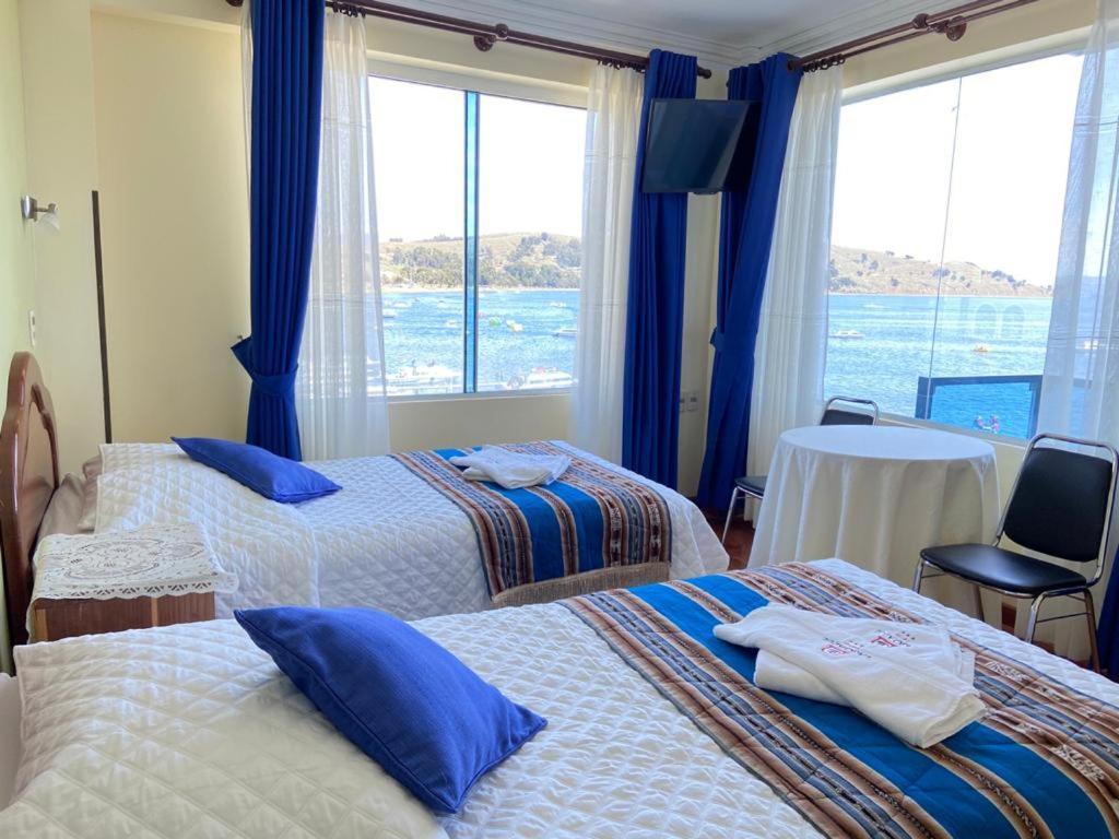Hotel Lago Azul Copacabana  Chambre photo